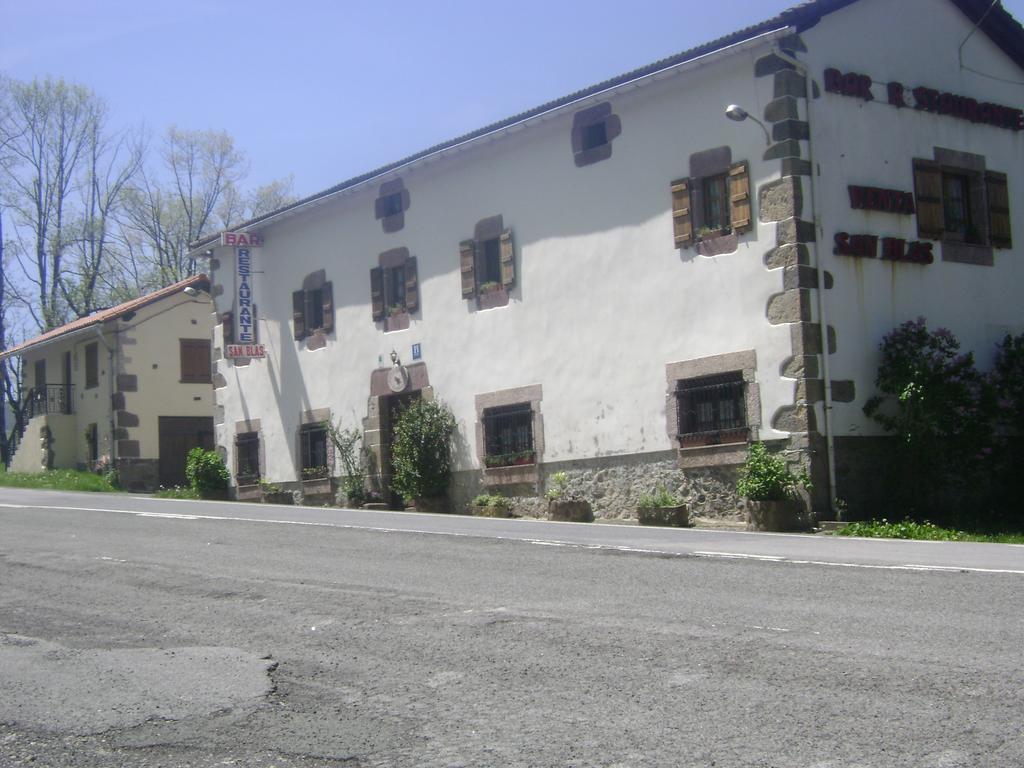 Hostal Venta San Blas Альмандос Экстерьер фото